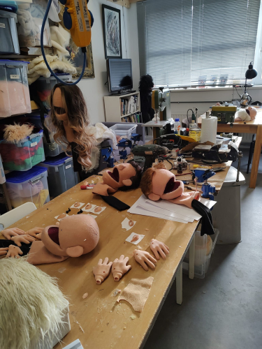 Max Verstappen Poppentheater, Poppenmaker en Atelier Atelier 8